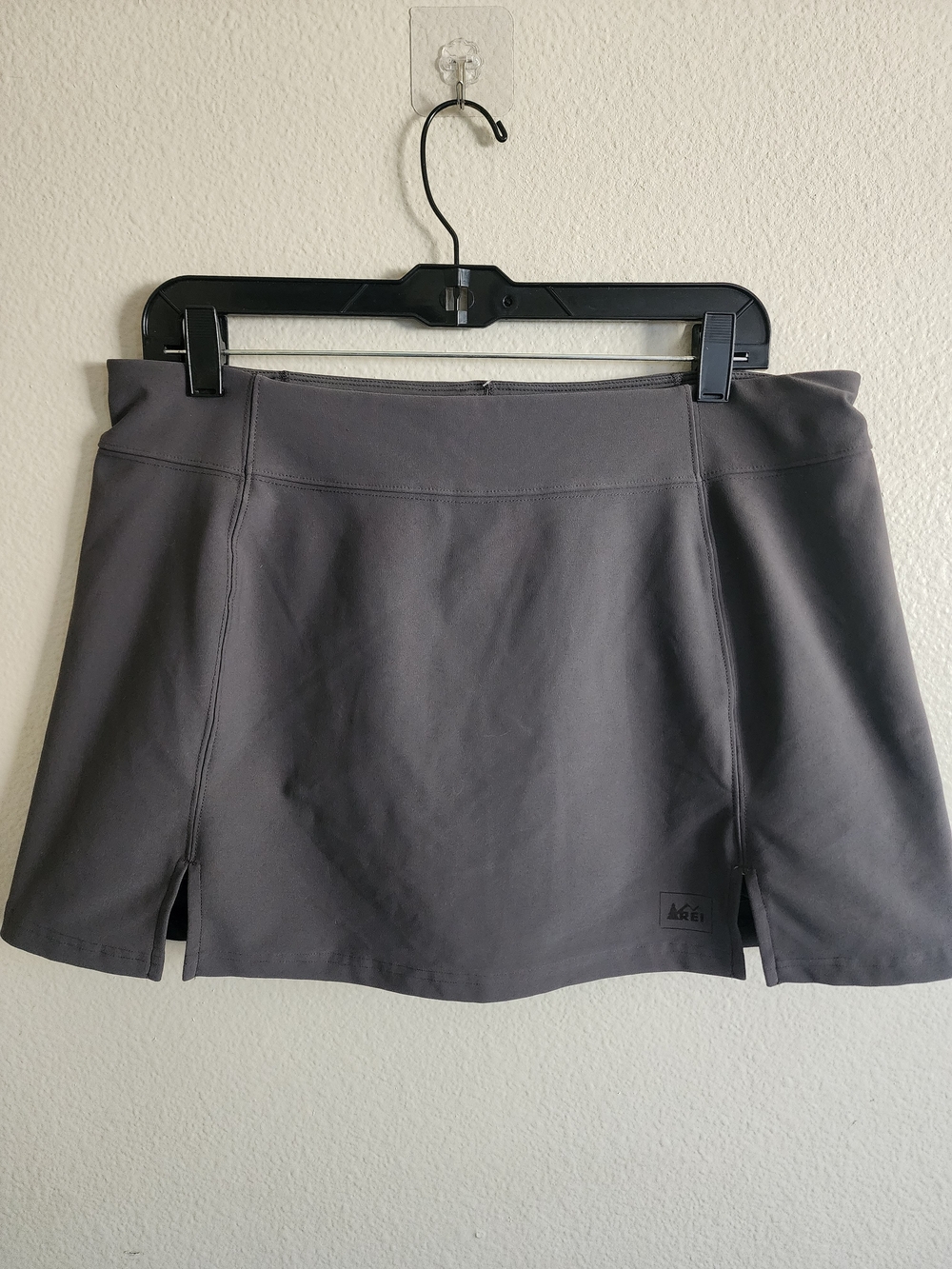 NWT REI Co-op Womens OXT Fleet Skort Dark Charcoal Gray Large